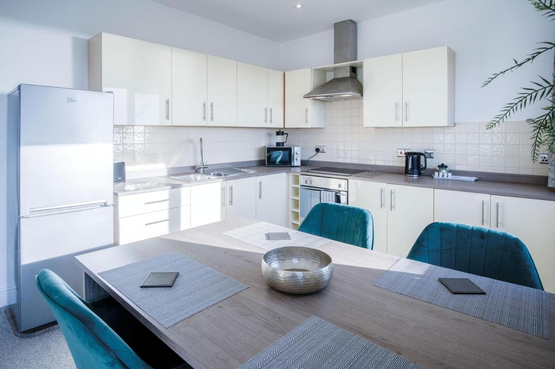 The Penthouse - 1 Bedroom Apartment - Ocean Breeze Port-Eynon Luaran gambar